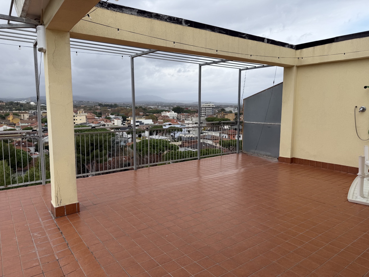 Appartamento con terrazzo in via galliano, Riccione