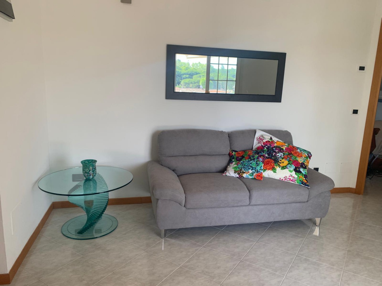 Trilocale con terrazzo in via spontini, Riccione