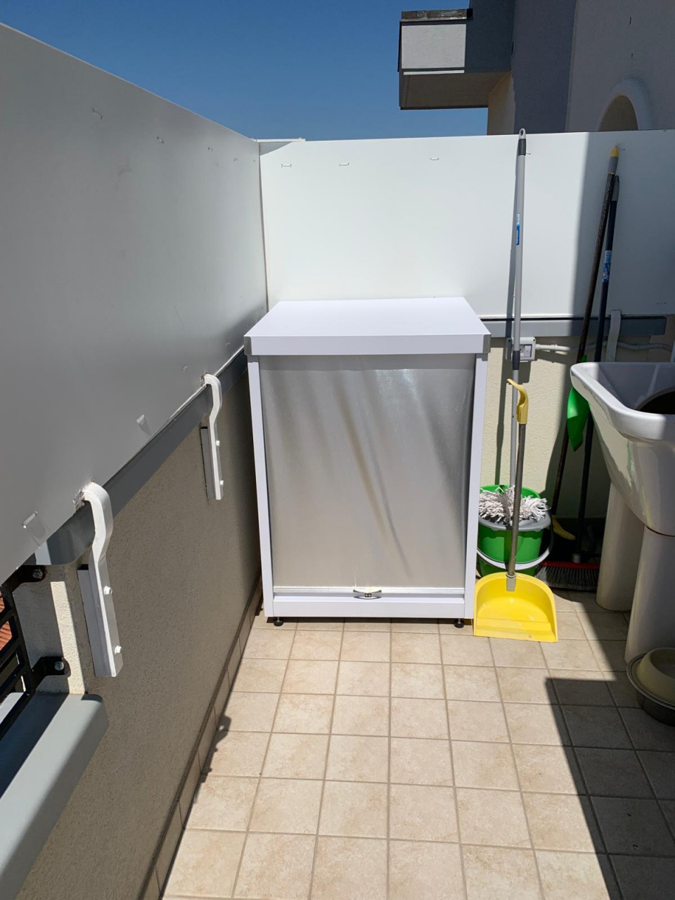 Trilocale con terrazzo in via spontini, Riccione