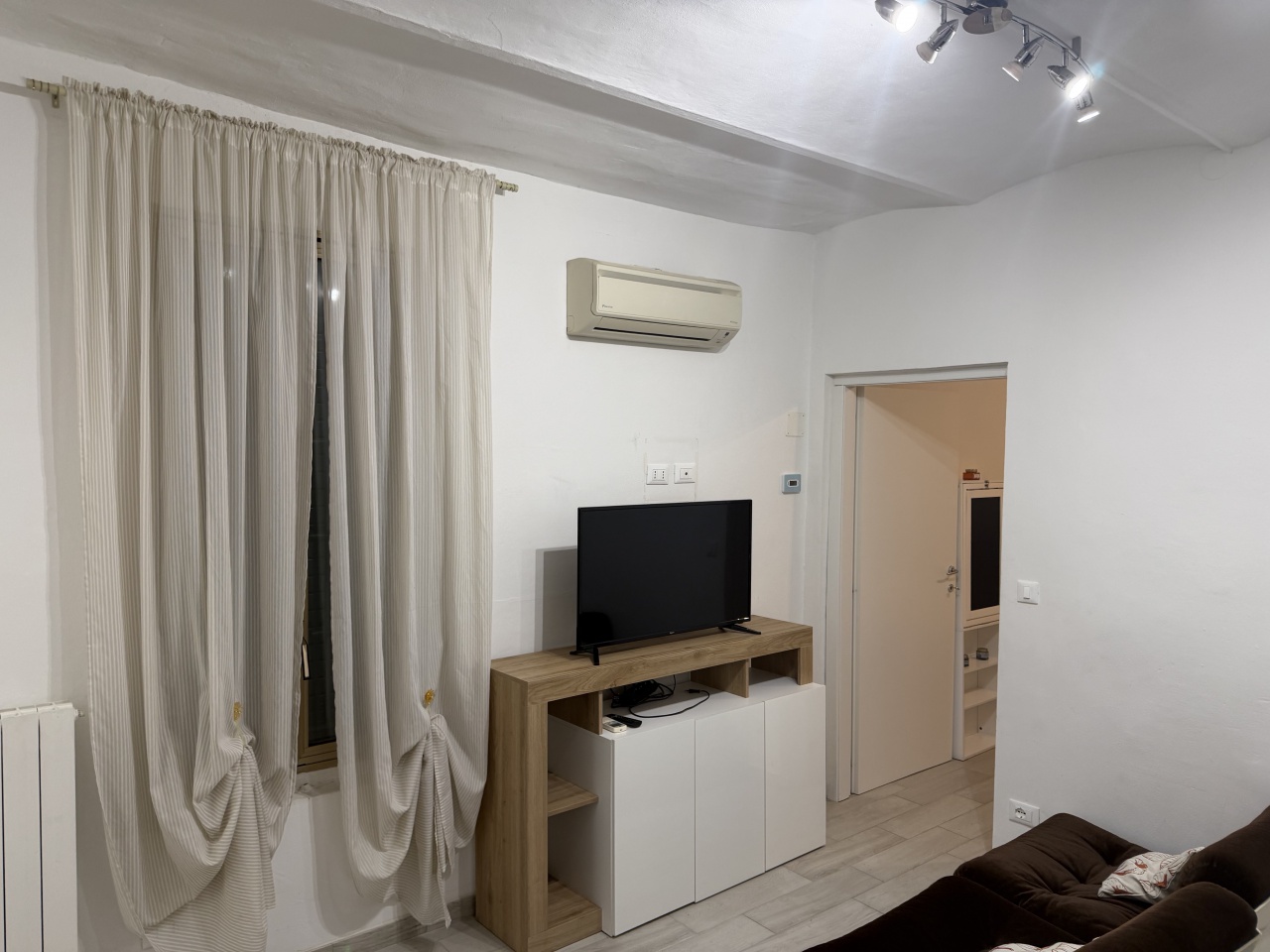 Bilocale in vendita in via camonia, Bologna