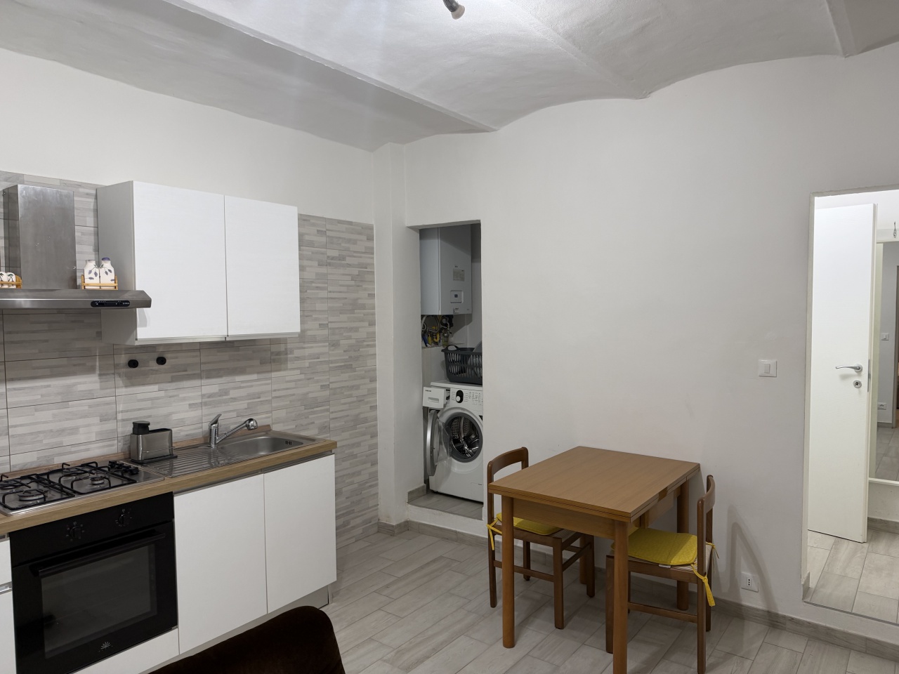 Bilocale in vendita in via camonia, Bologna