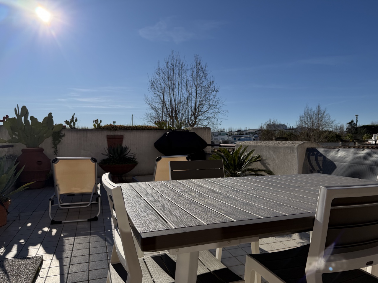 Trilocale con terrazzo in via calle dei mercanti, Misano Adriatico