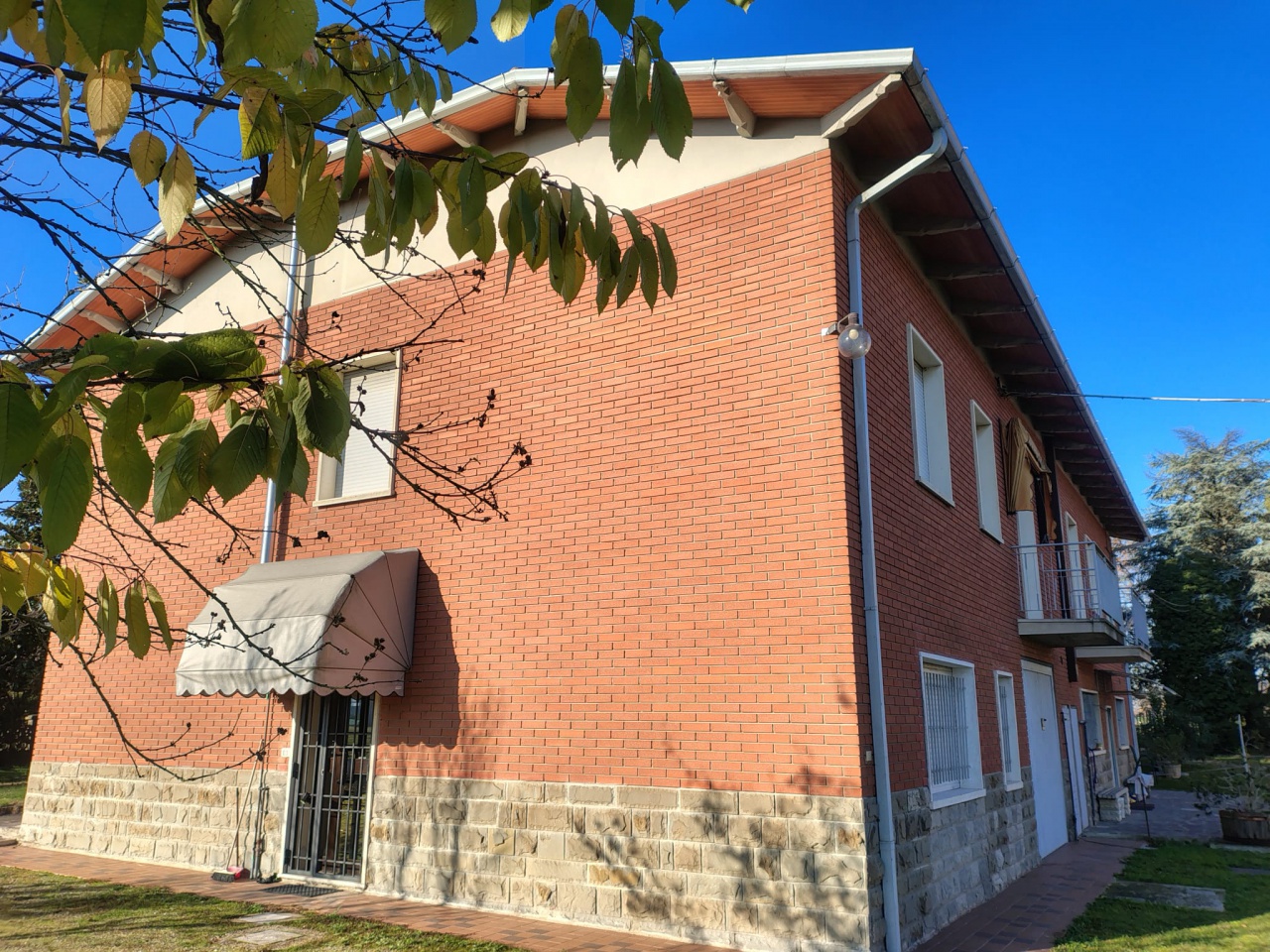 Casa indipendente con giardino a Anzola dell'Emilia
