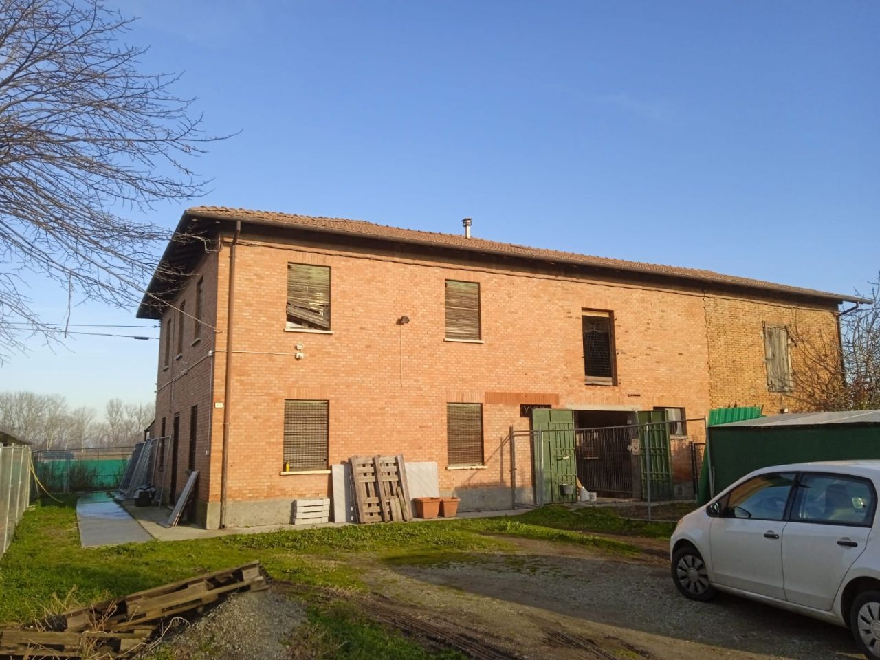 Casa indipendente da ristrutturare in via vanotto, Castelfranco Emilia
