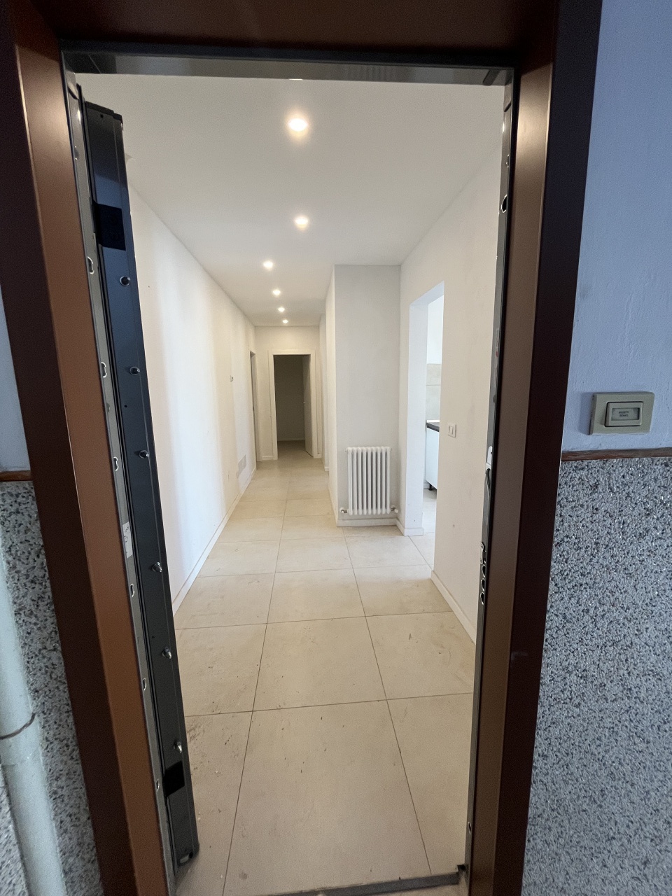 Trilocale ristrutturato a Bologna