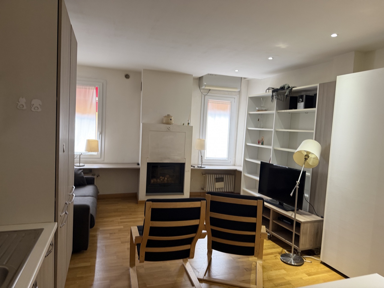 Monolocale arredato in affitto in via fondazza, Bologna