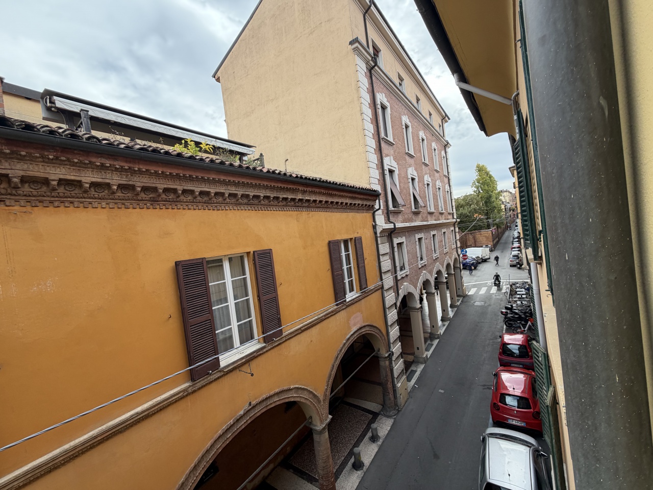 Monolocale arredato in affitto in via fondazza, Bologna