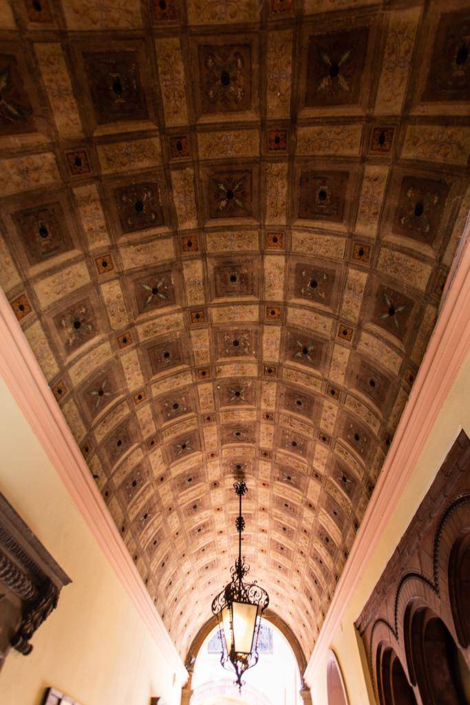 Bilocale in vendita in via garibaldi, Bologna