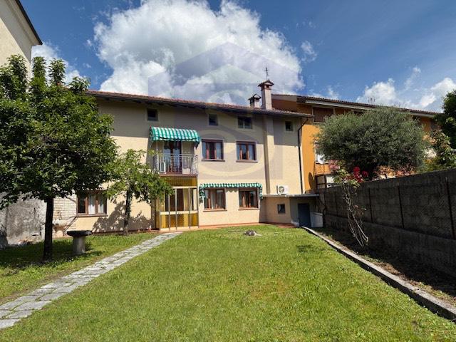 Casa indipendente con giardino a Budoia