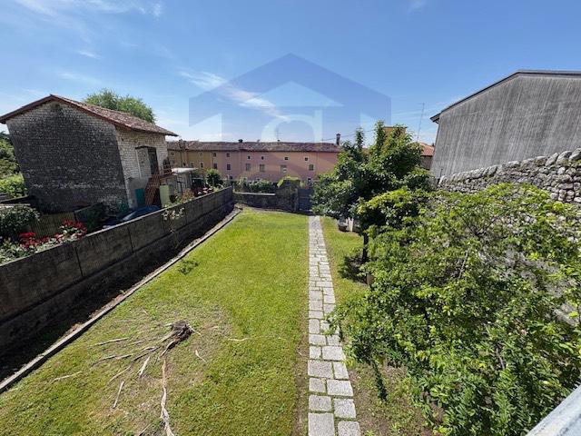 Casa indipendente con giardino a Budoia