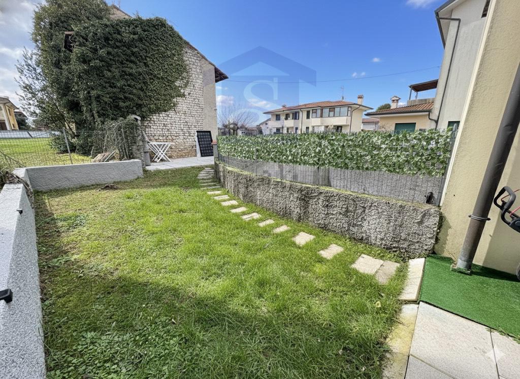 Appartamento con giardino a Fontanafredda