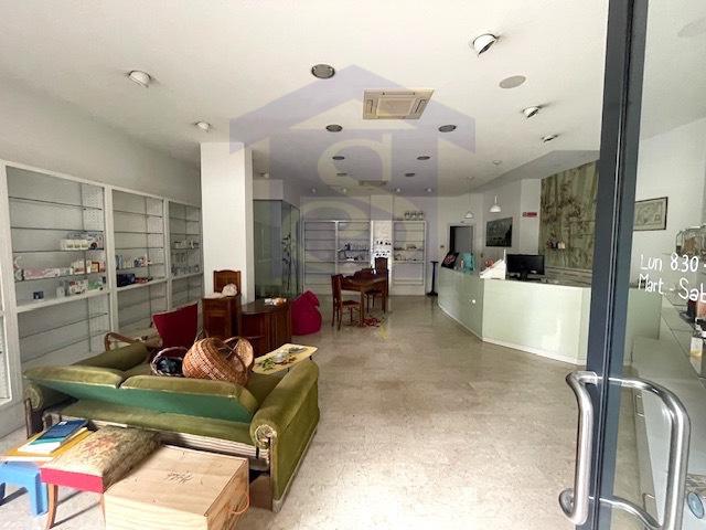 Negozio ristrutturato a Sacile