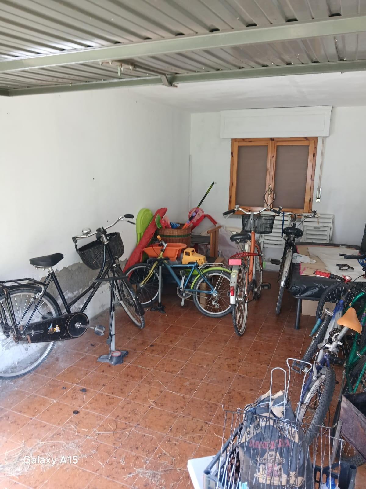 Box/Garage 13mq in vendita, Rosignano Marittimo vada