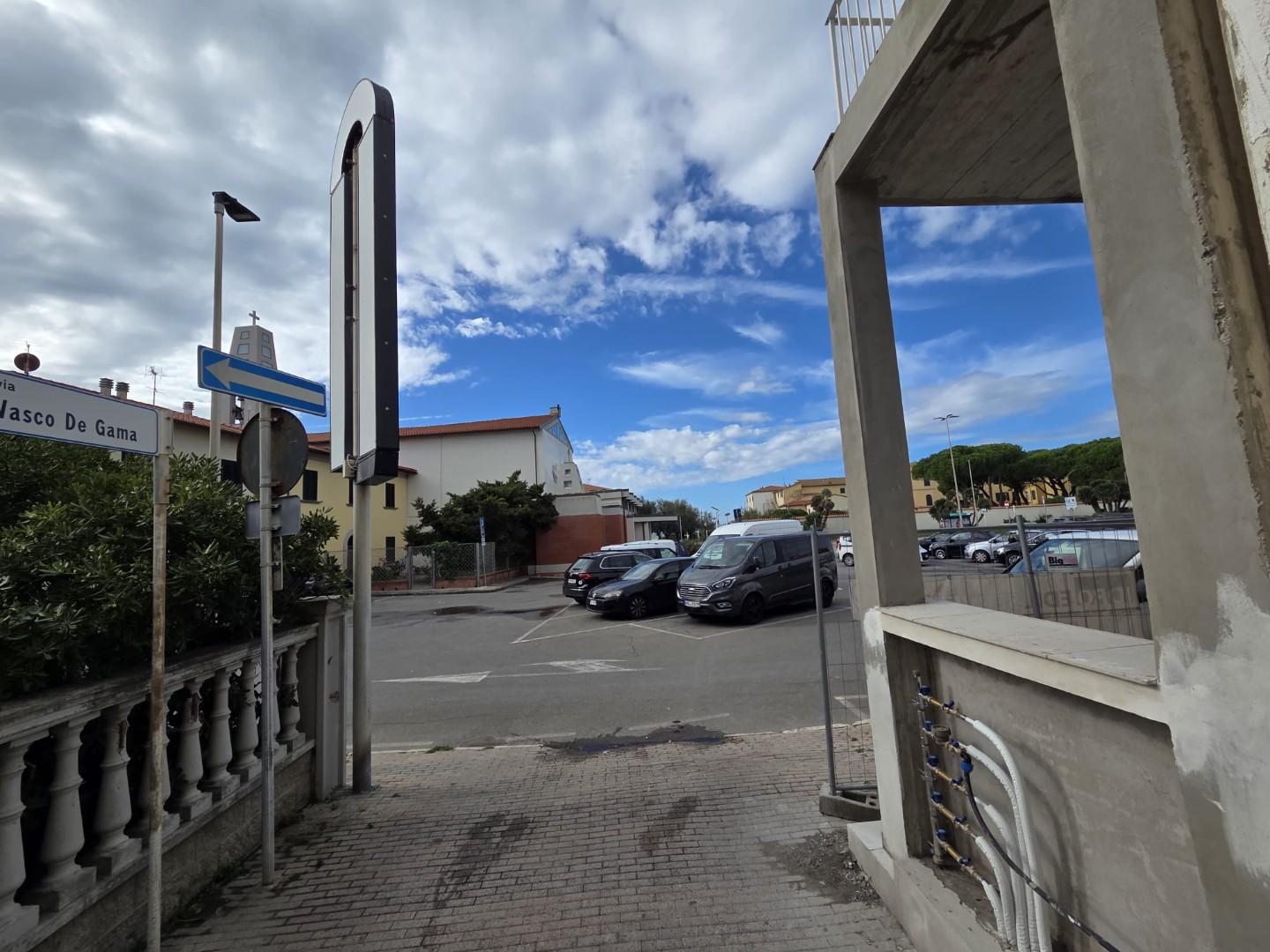Villa Quadrifamiliari con giardino, Cecina marina