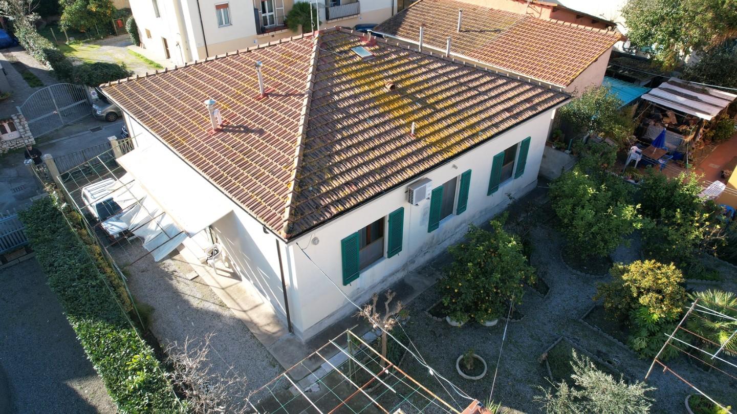 Villa con giardino, Rosignano Marittimo vada