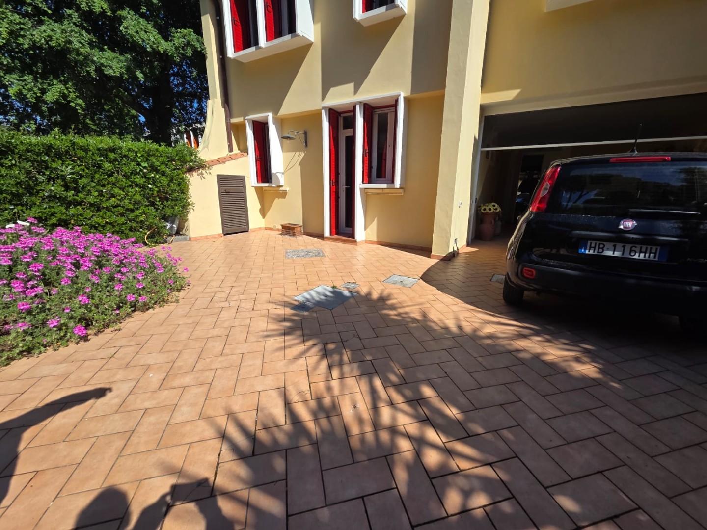 Villa in vendita a Cecina