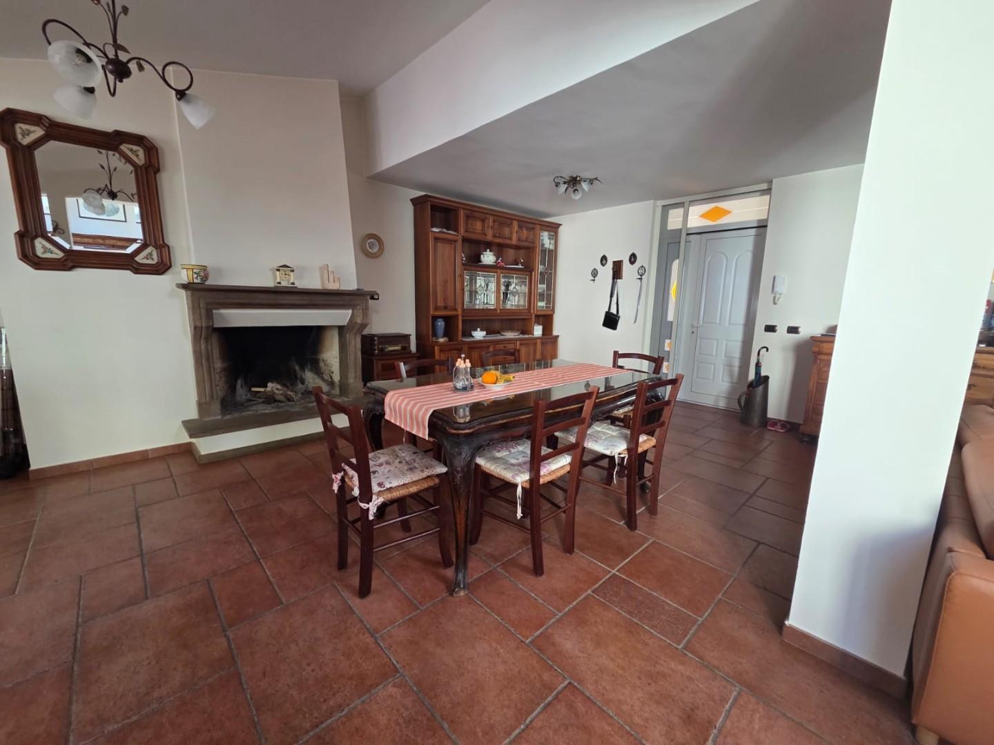 Villa in vendita a Cecina