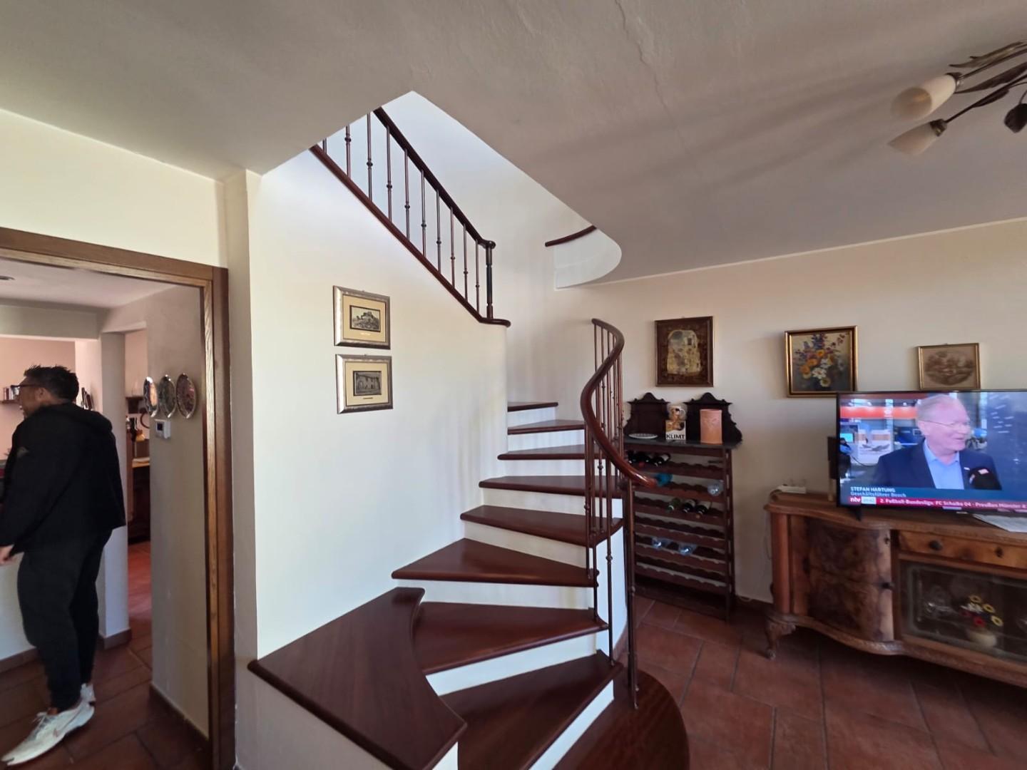 Villa in vendita a Cecina