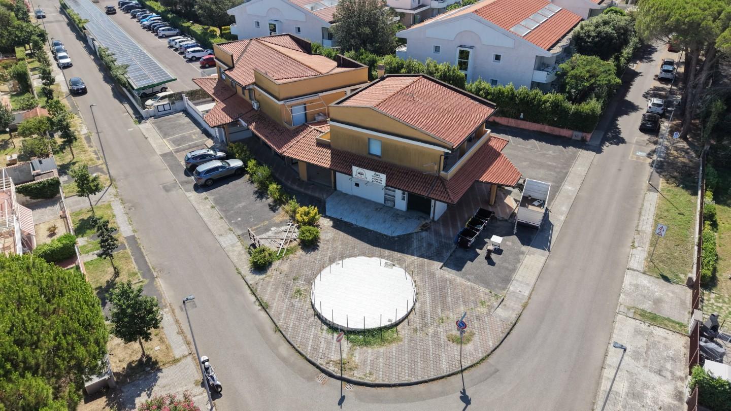 Villa Quadrifamiliari con giardino, Cecina marina