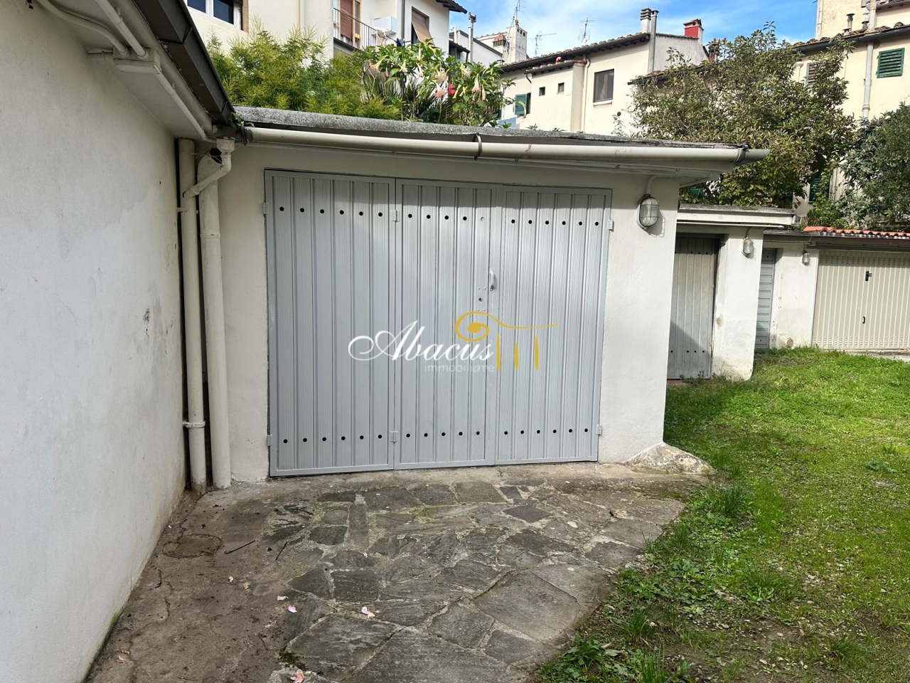 Box/Garage 14mq con box in piazza del bandino, Firenze