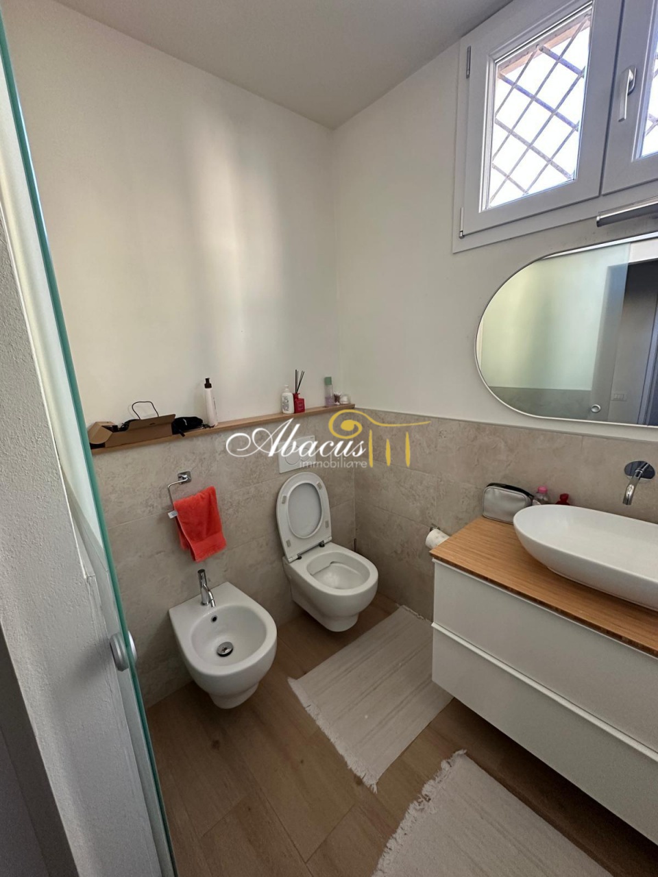 Trilocale arredato in affitto in via paoletti, Firenze