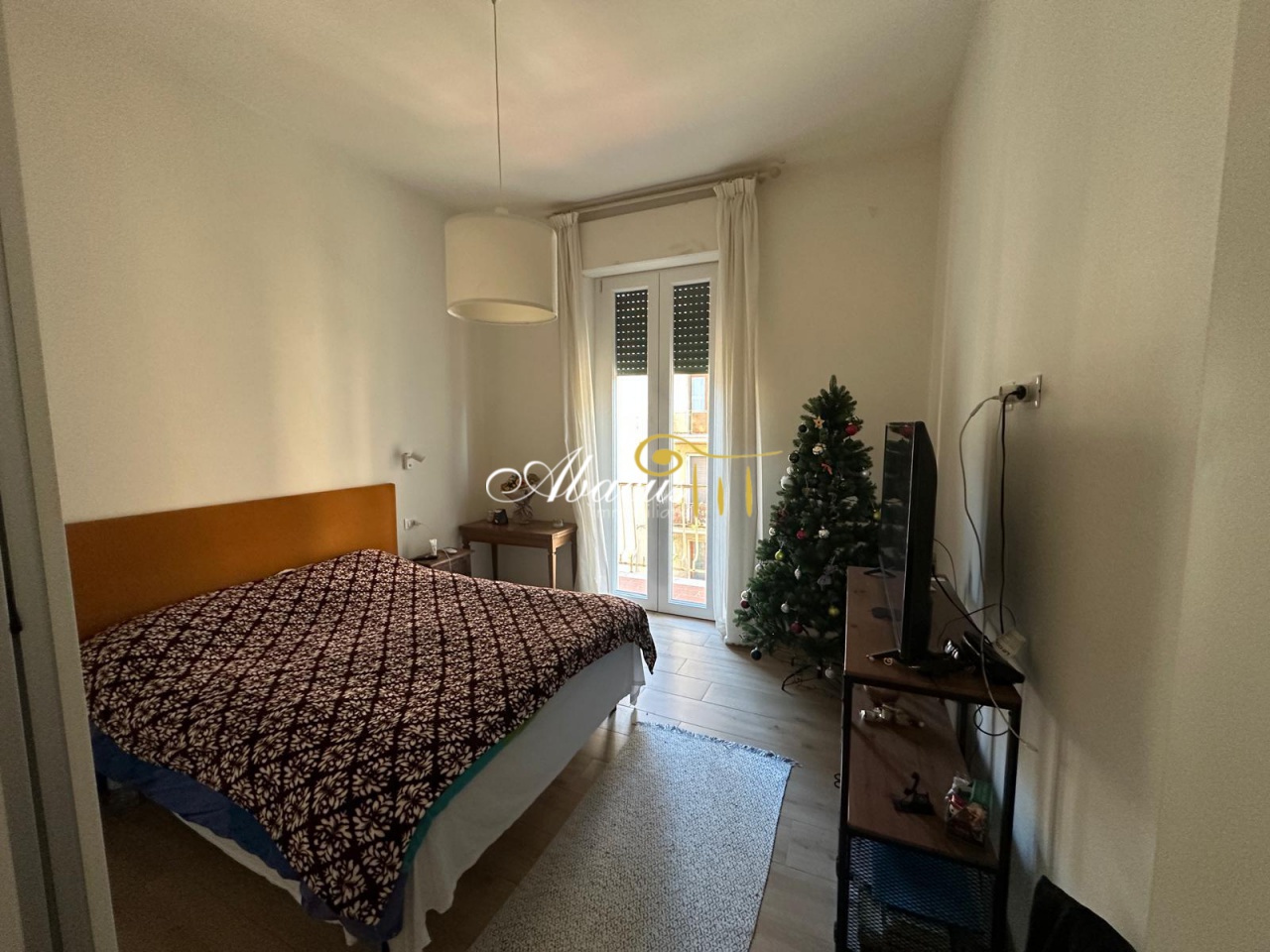 Trilocale arredato in affitto in via paoletti, Firenze