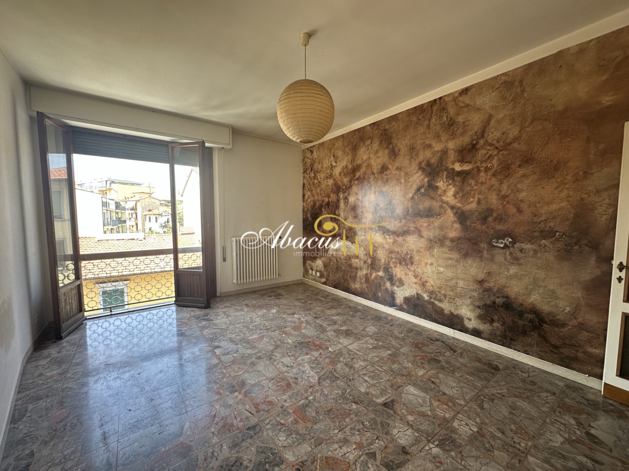 Trilocale da ristrutturare in via rattazzi, Firenze