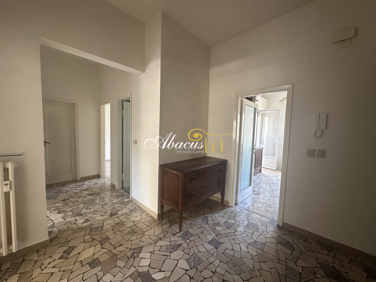 Quadrilocale con terrazzo in via gordigiani, Firenze