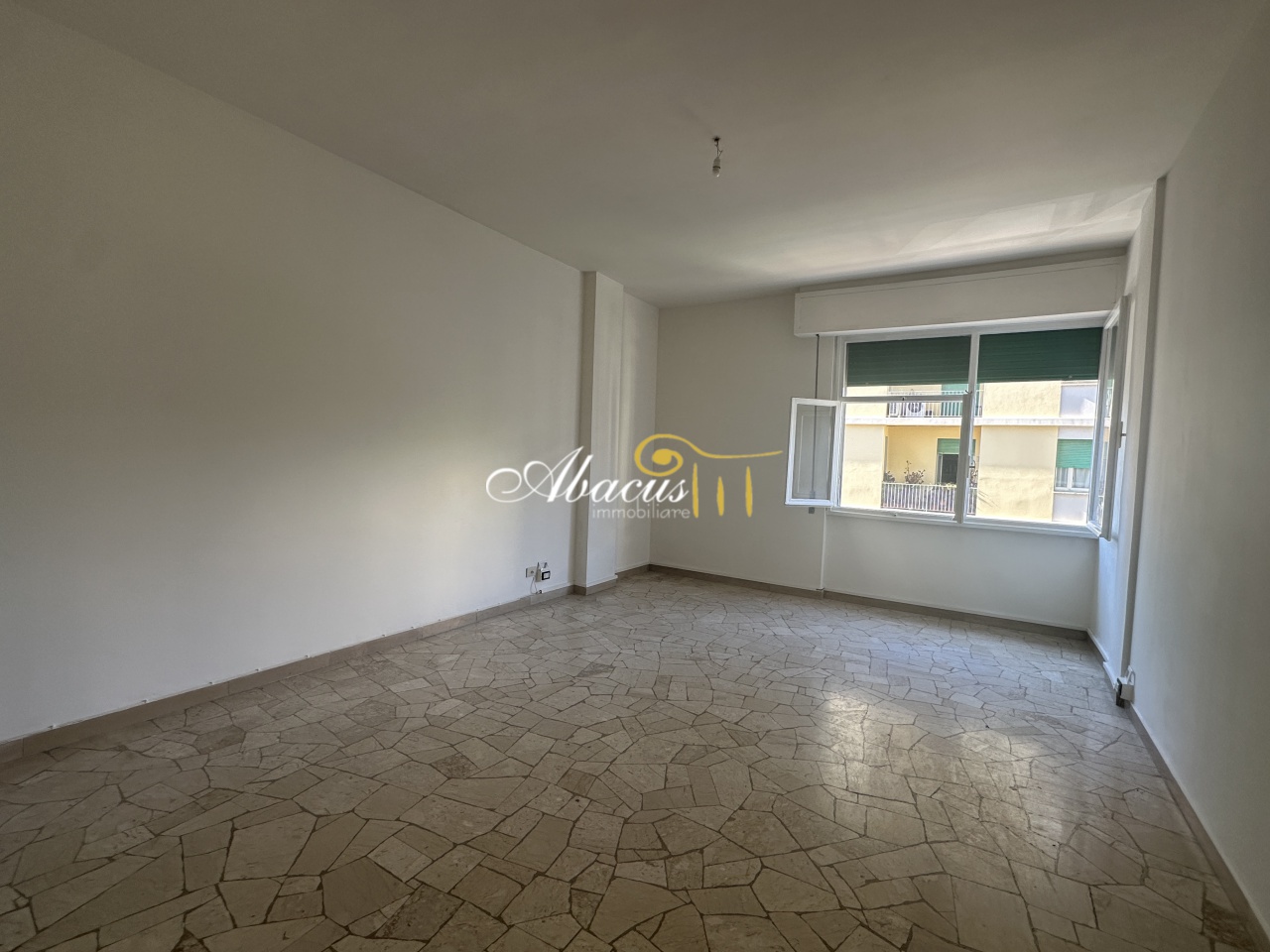 Quadrilocale con terrazzo in via gordigiani, Firenze