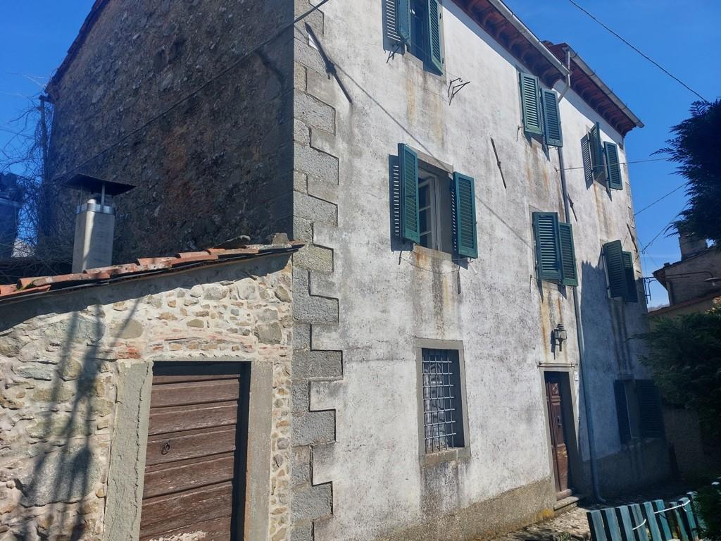 Casa indipendente in vendita, Bagni di Lucca riolo