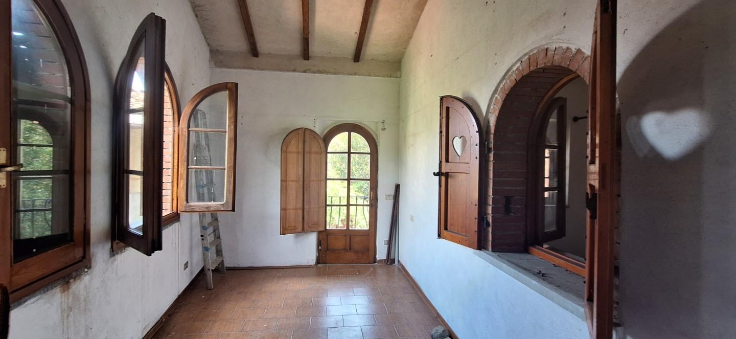 Casa indipendente con giardino, Pescaglia villabuona