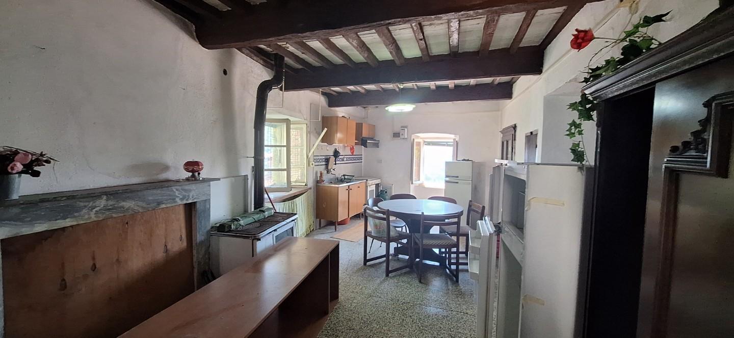 Casa indipendente in vendita a Pescaglia