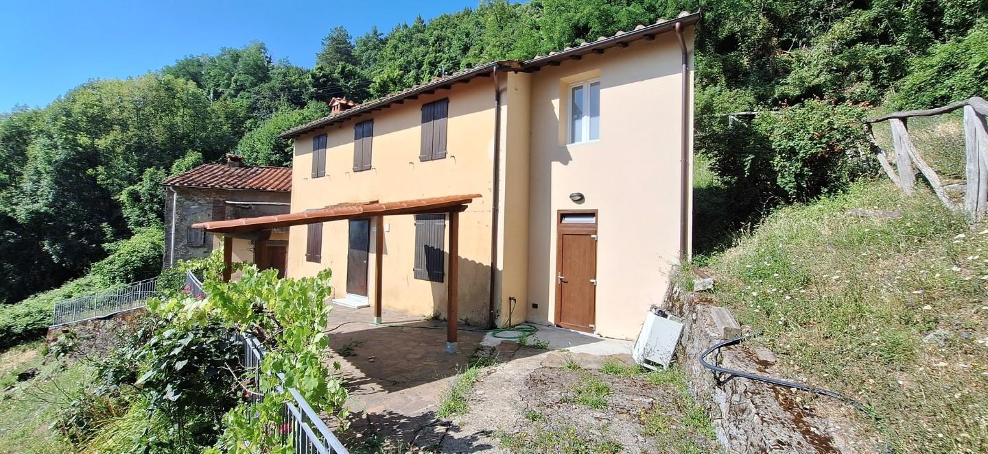 Rustico con giardino, Pescaglia san rocco in turrite