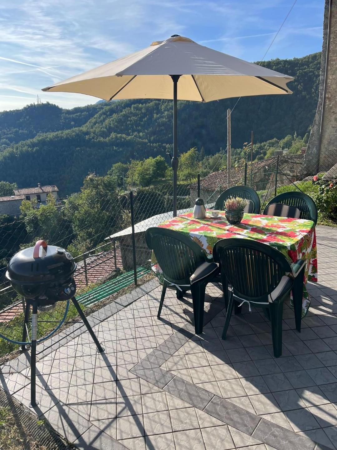 Casa indipendente in vendita, Molazzana eglio