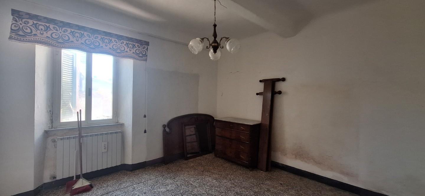 Appartamento da ristrutturare, Bagni di Lucca lugliano
