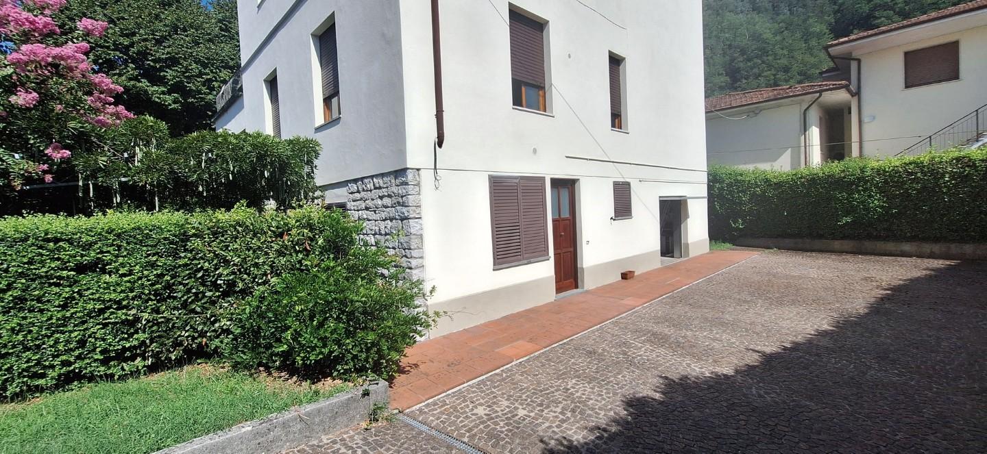 Appartamento in vendita a Borgo a Mozzano