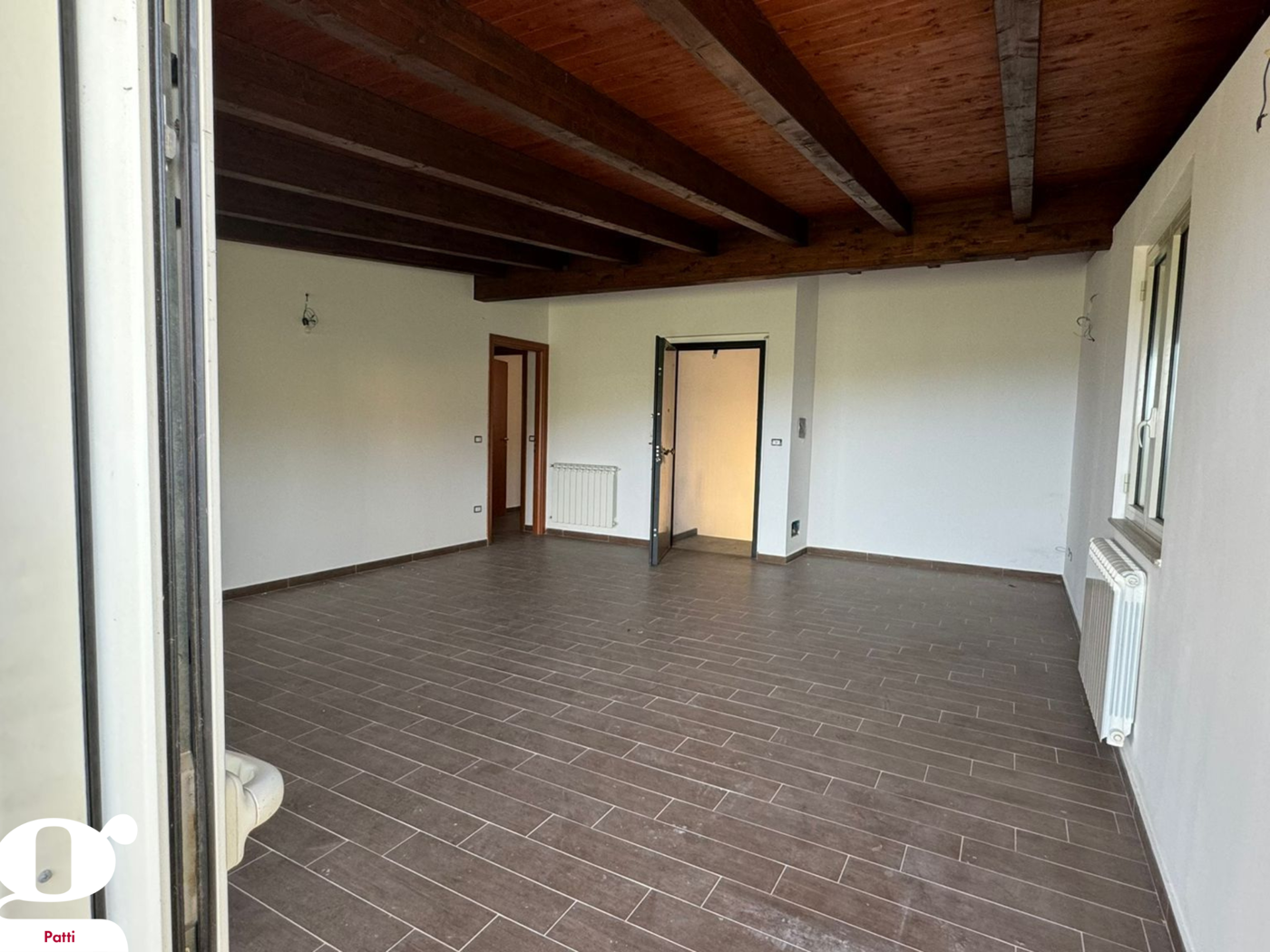 Quadrilocale con giardino a Patti