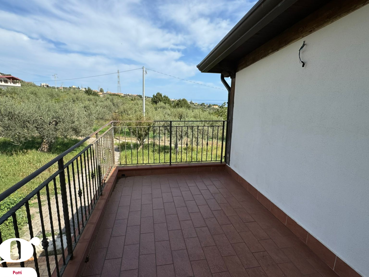 Quadrilocale con giardino a Patti