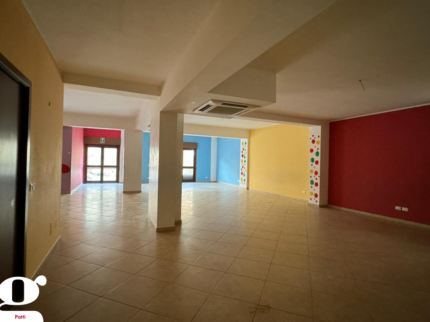 Negozio in affitto a Patti