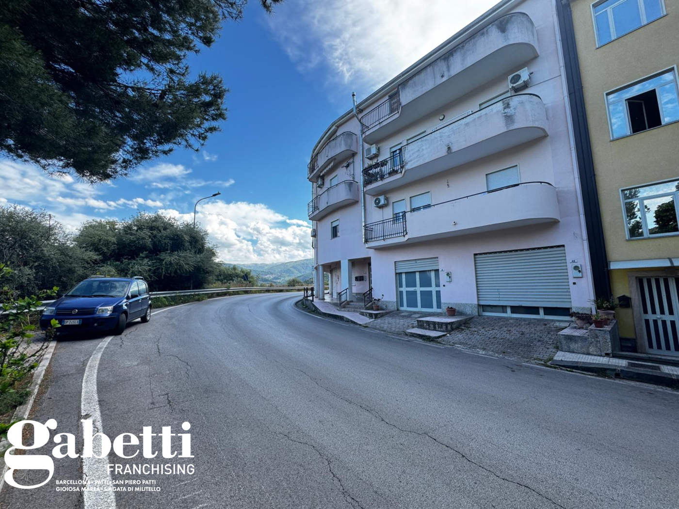 Quadrilocale in vendita a Librizzi
