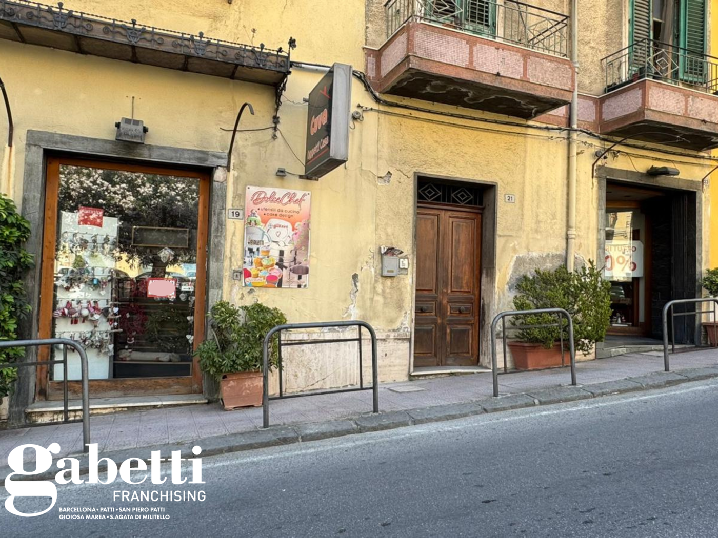 Negozio in affitto a Patti