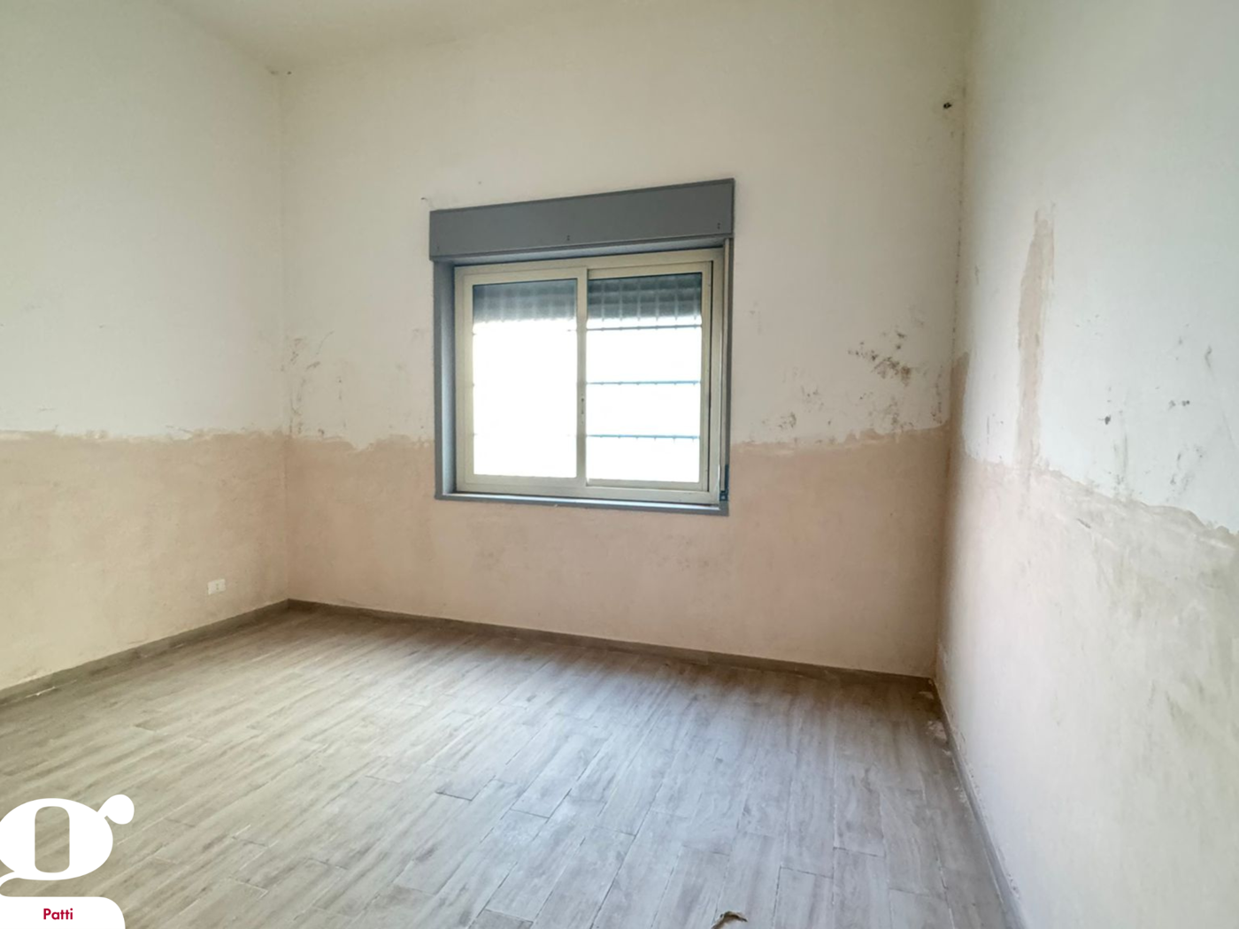 Negozio in vendita a Patti