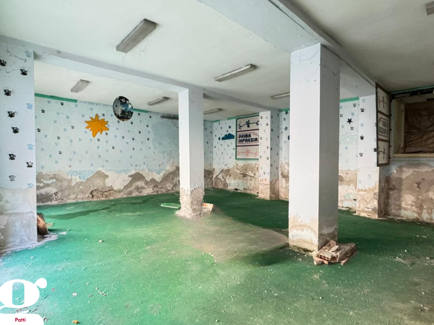 Negozio in vendita a Patti