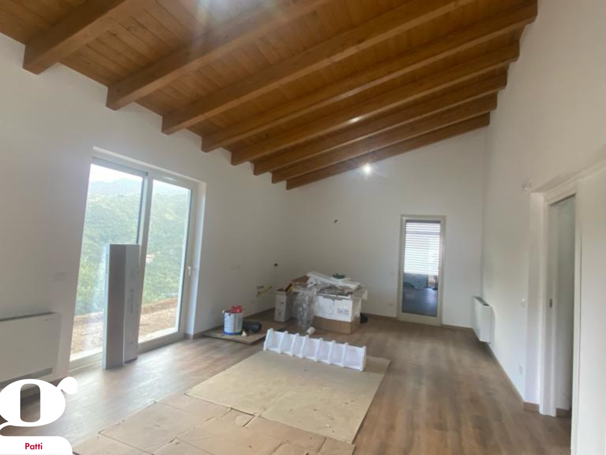 Casa indipendente nuova a Piraino