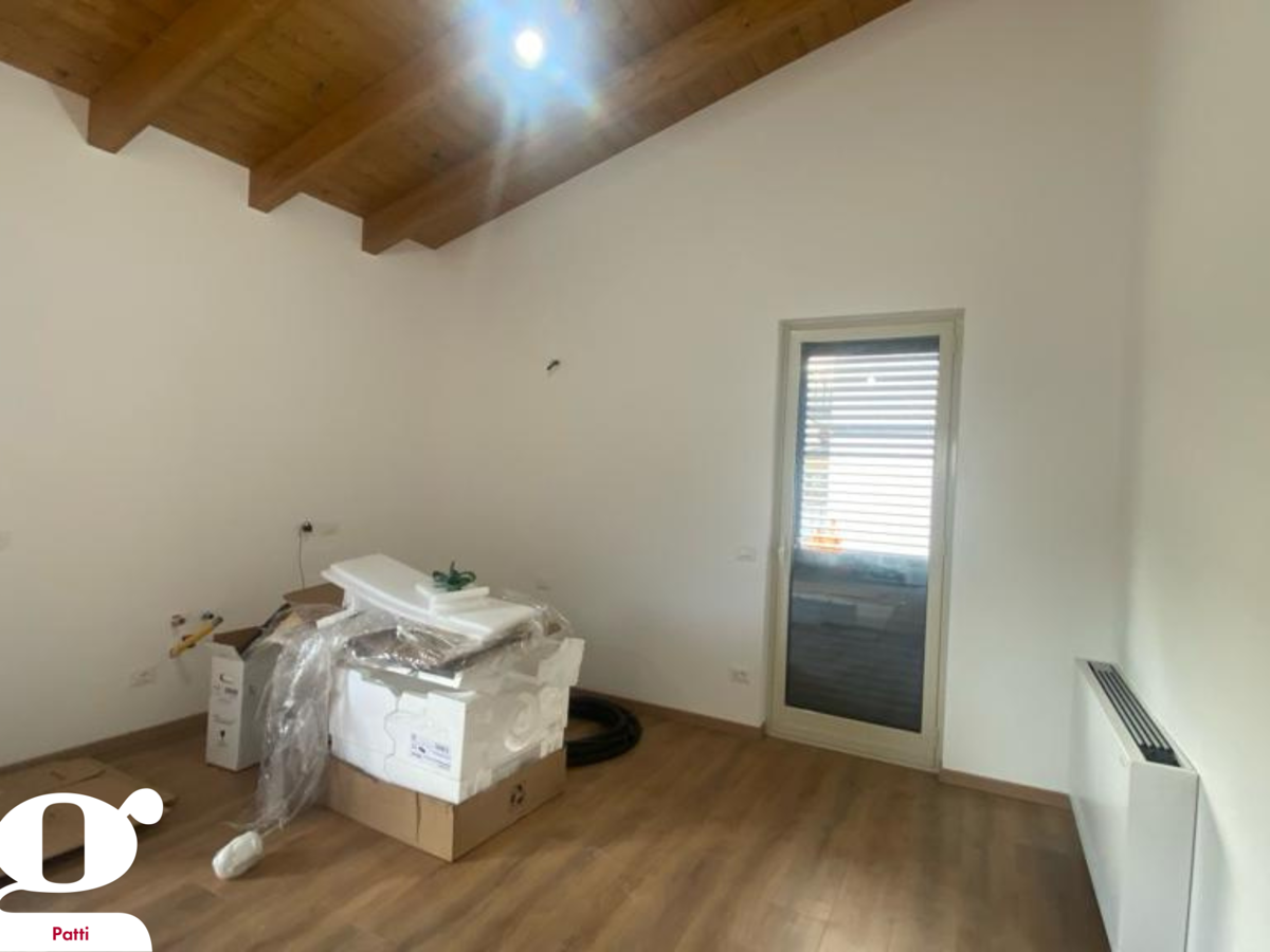 Casa indipendente nuova a Piraino