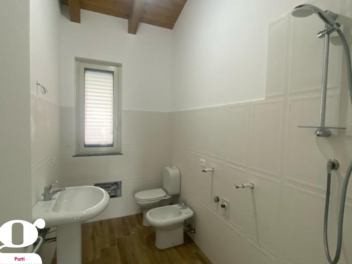 Casa indipendente nuova a Piraino