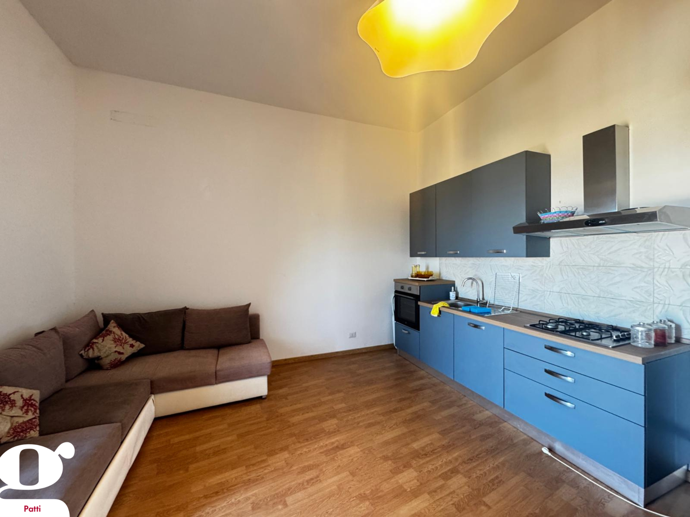 Quadrilocale arredato in affitto a Patti