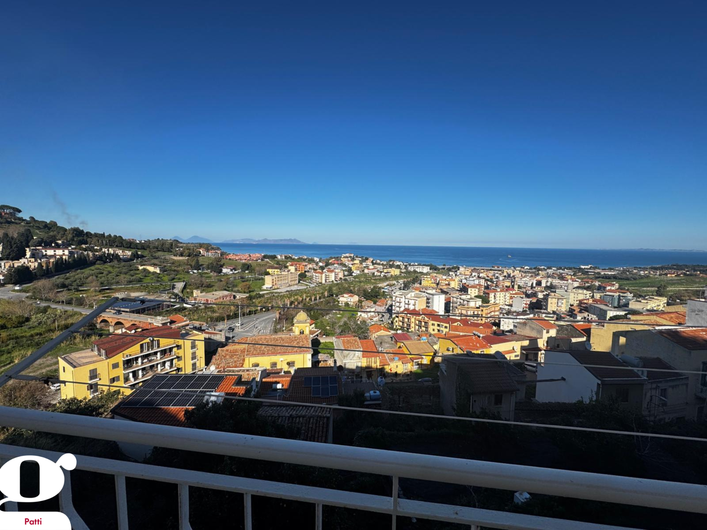 Quadrilocale arredato in affitto a Patti