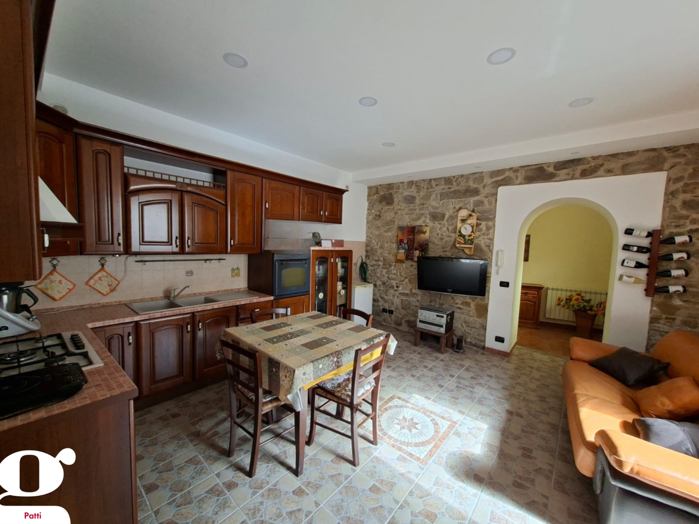 Casa indipendente ristrutturata a Patti