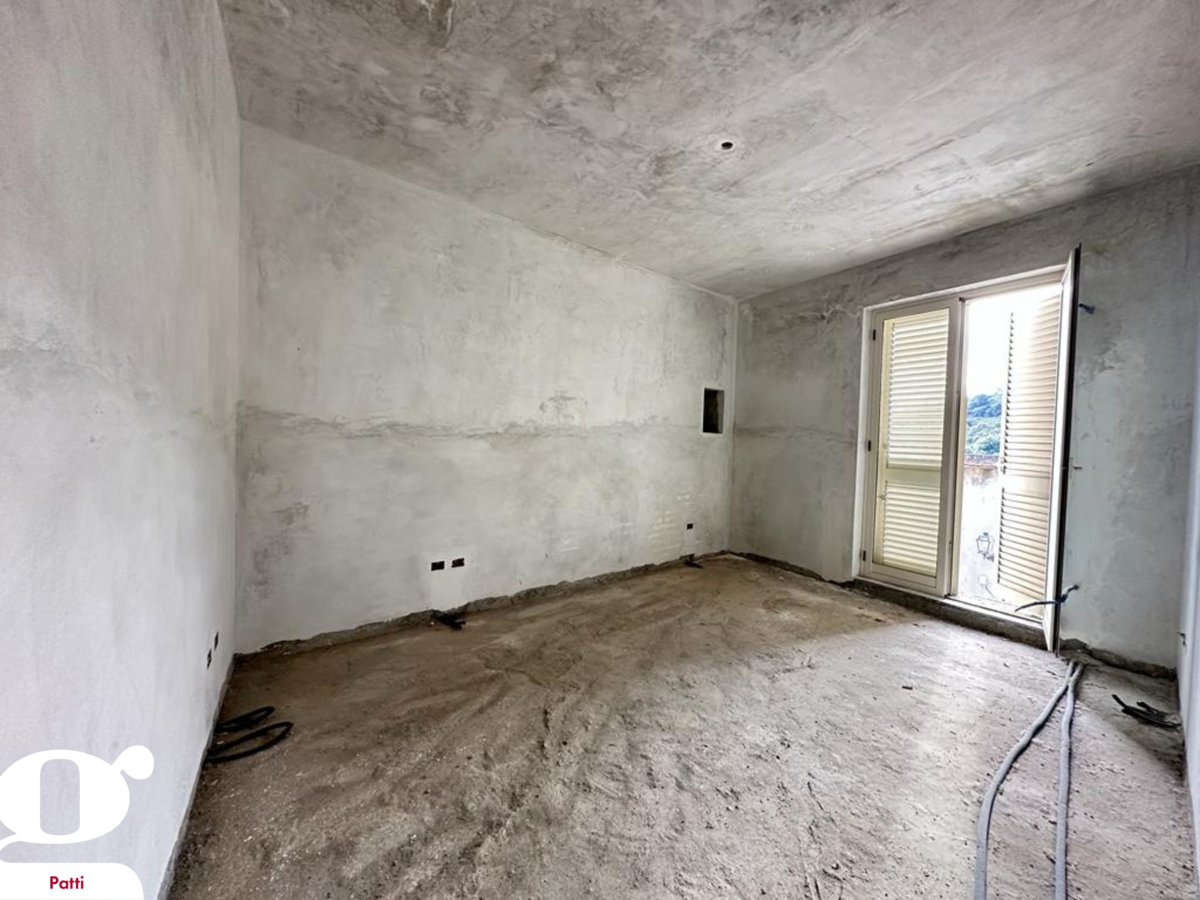 Casa indipendente da ristrutturare a Montagnareale